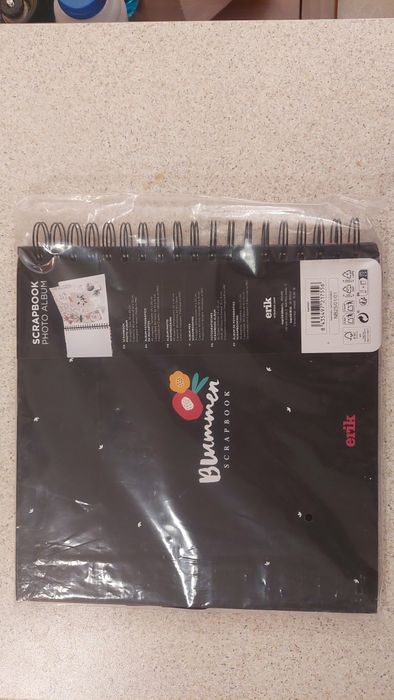 Скрапбукинг албум