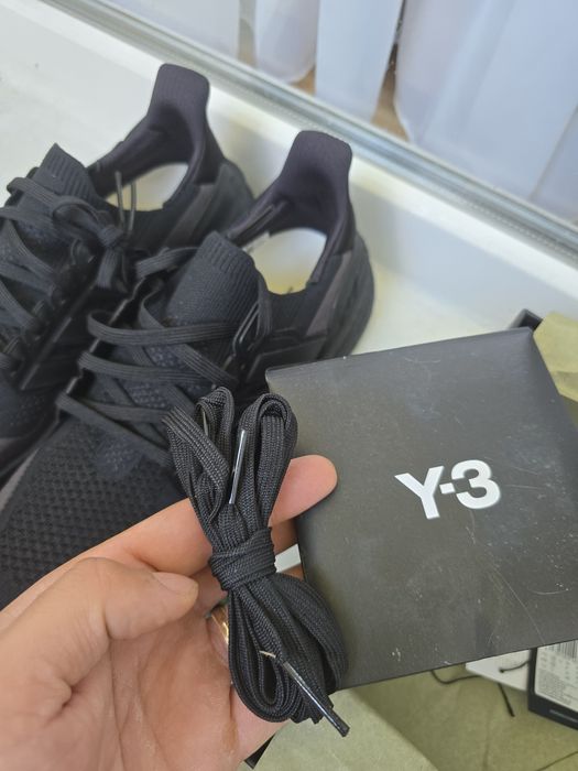 Adidas Y3 Ultraboost 5 42 , 43 si 44 Noi!
