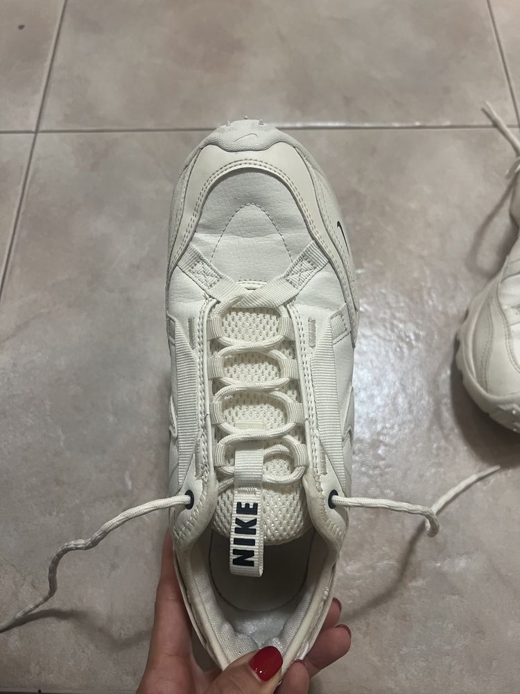 Маратонки Nike