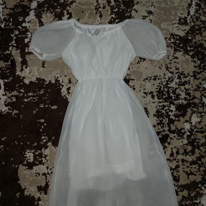 Белое платье.           .