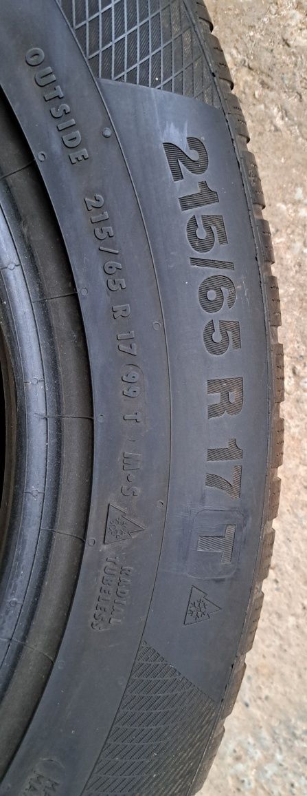 215 65 R 17 Set 4 Anvelope Iarna Continental Cauciucuri 215 65 R17