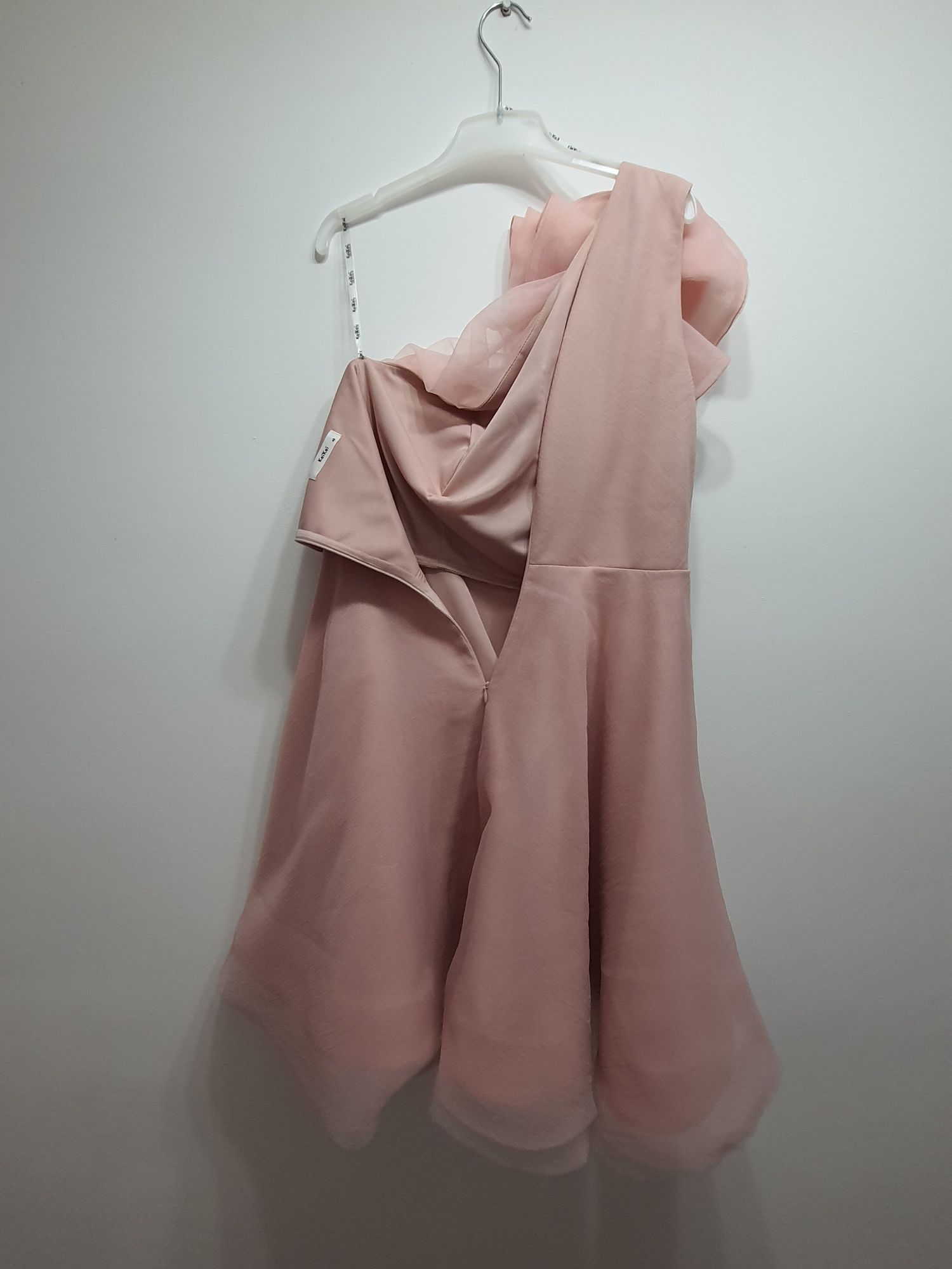 Rochie roz cu pampon