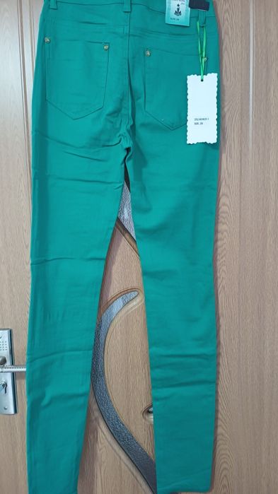 Blugi verzi noi marimea 26