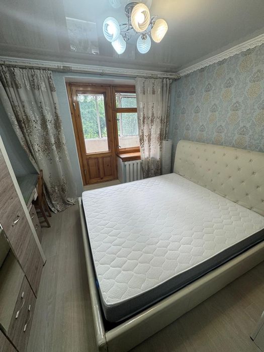 Продается двухспальная кровать пр-во Малазия