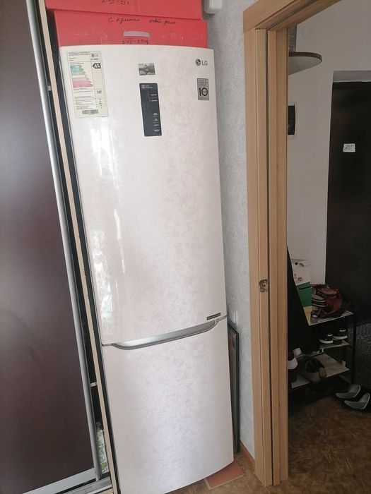 Холодильник продам