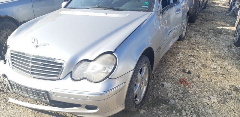 W203 Mercedes C240 на части Мерцедес Ц240