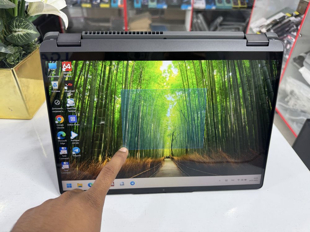 lenovo flex x360 i5-1235U 8/512 sensorlik ideal 27 kun ishlatilgan