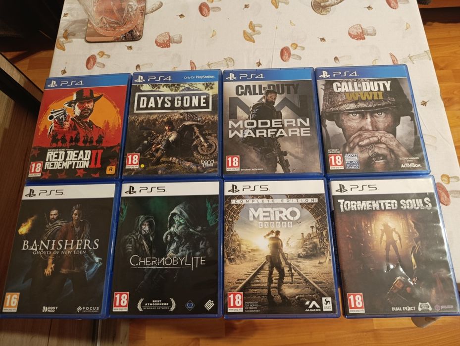 Vând jocuri impecabile