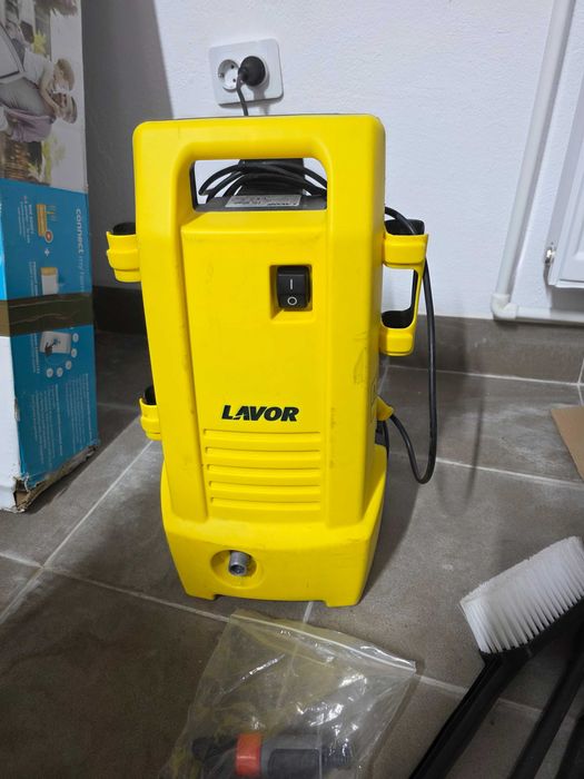 Aparat de spălat cu presiune cu apă rece Lavor Ninja Plus 130