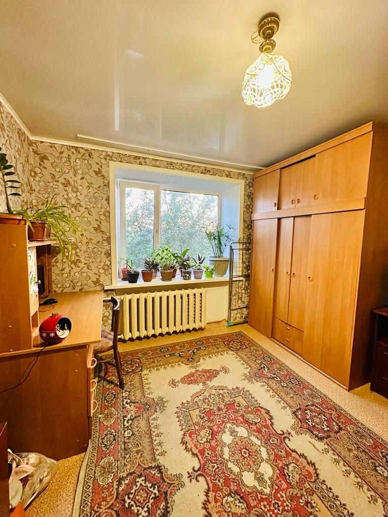 Продам квартиру в общежитии,  33 квадрата. Изюминка. 7800