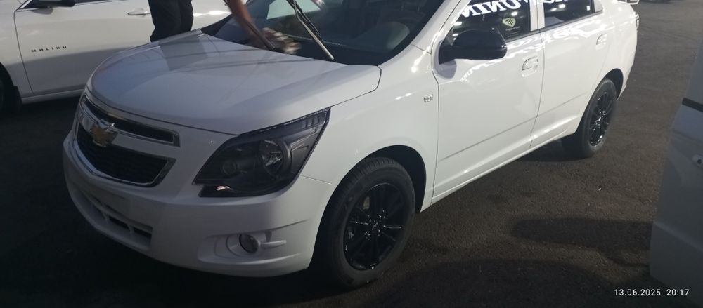 Продается авто Cobalt midnight