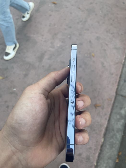 Iphone 13 pro Sotiladi