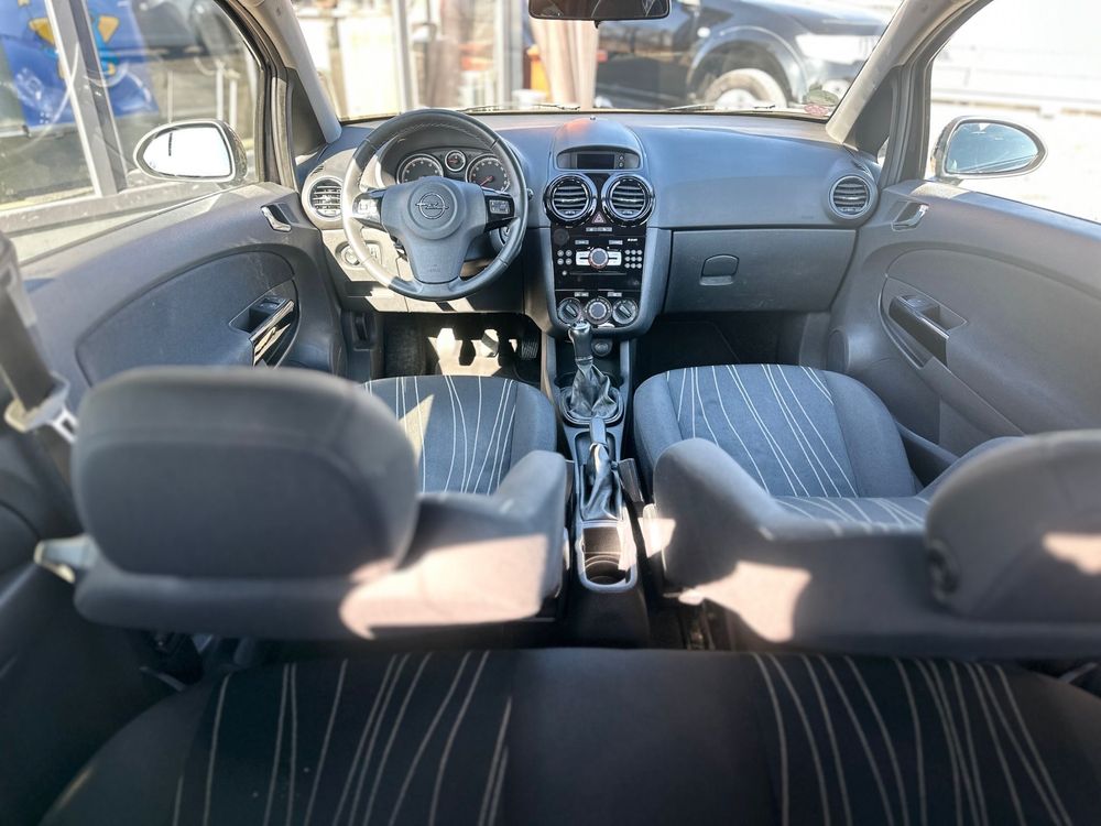 Opel Corsa 1.2/2011/Euro5/Vanzare cash sau in rate fixe fara avans!