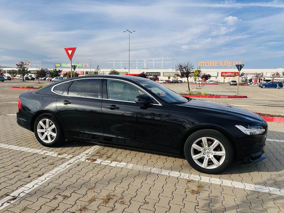 **Volvo S90 2018 **