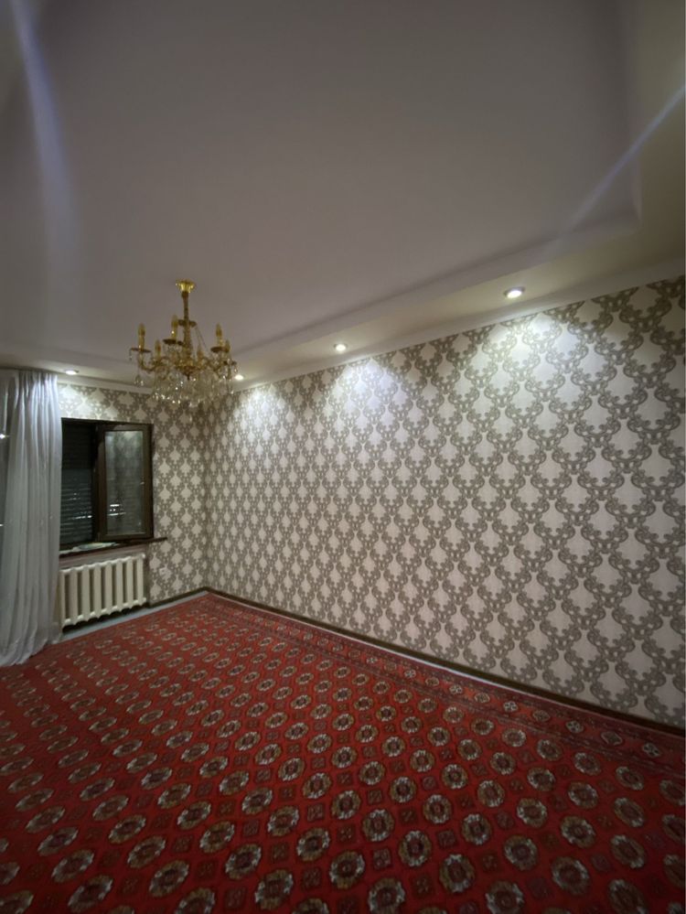 Algoritim 4 xona srochna sotiladi