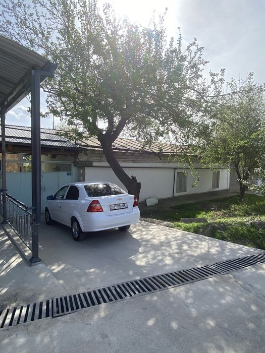 Uchastka 7 sotix srochno sotiladi