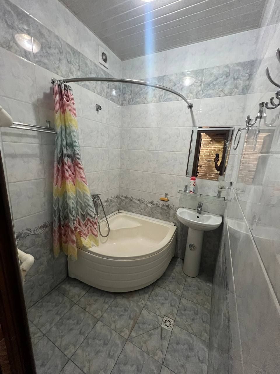 Продаётся квартира Домрабад 2/2/4 панель зеркалка