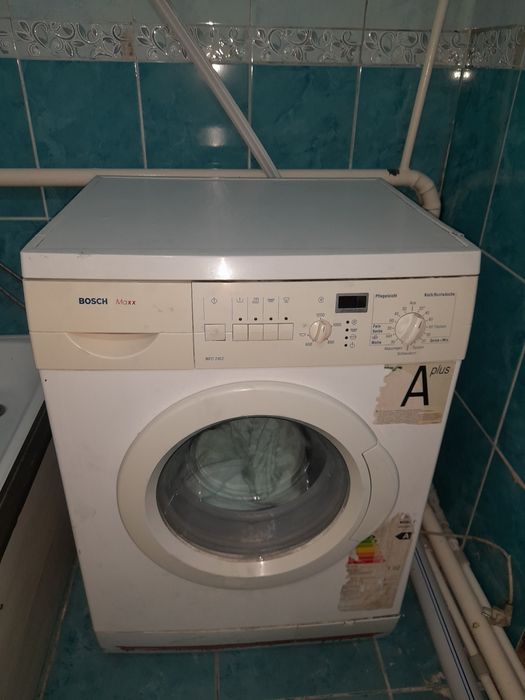 Продам BOSCH стиральная машинка  на запчасти