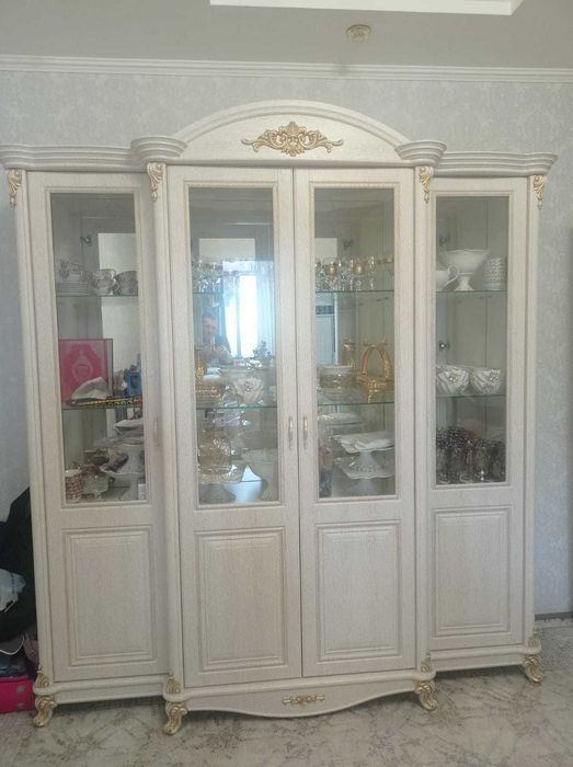 Горка мебель для гостиной