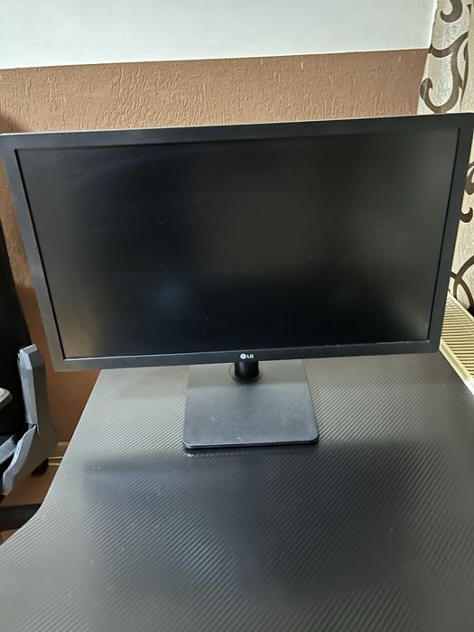 Monitor LG 22” - 250 lei