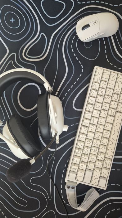 Продаю Клавиатуры Мышку наушники всё игравое
