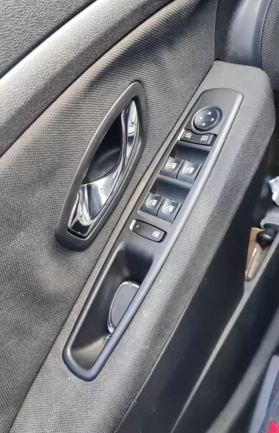 Блок за стъклата за шофьорската врата Renault Megane Рено Меган панел