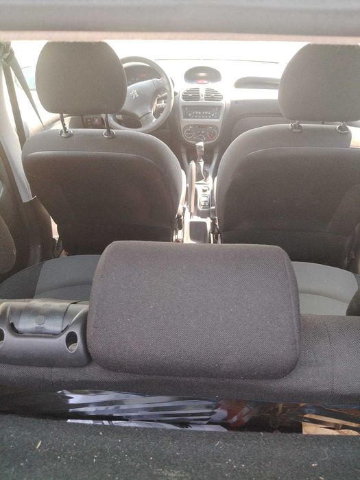 Peugeot 206, benzina