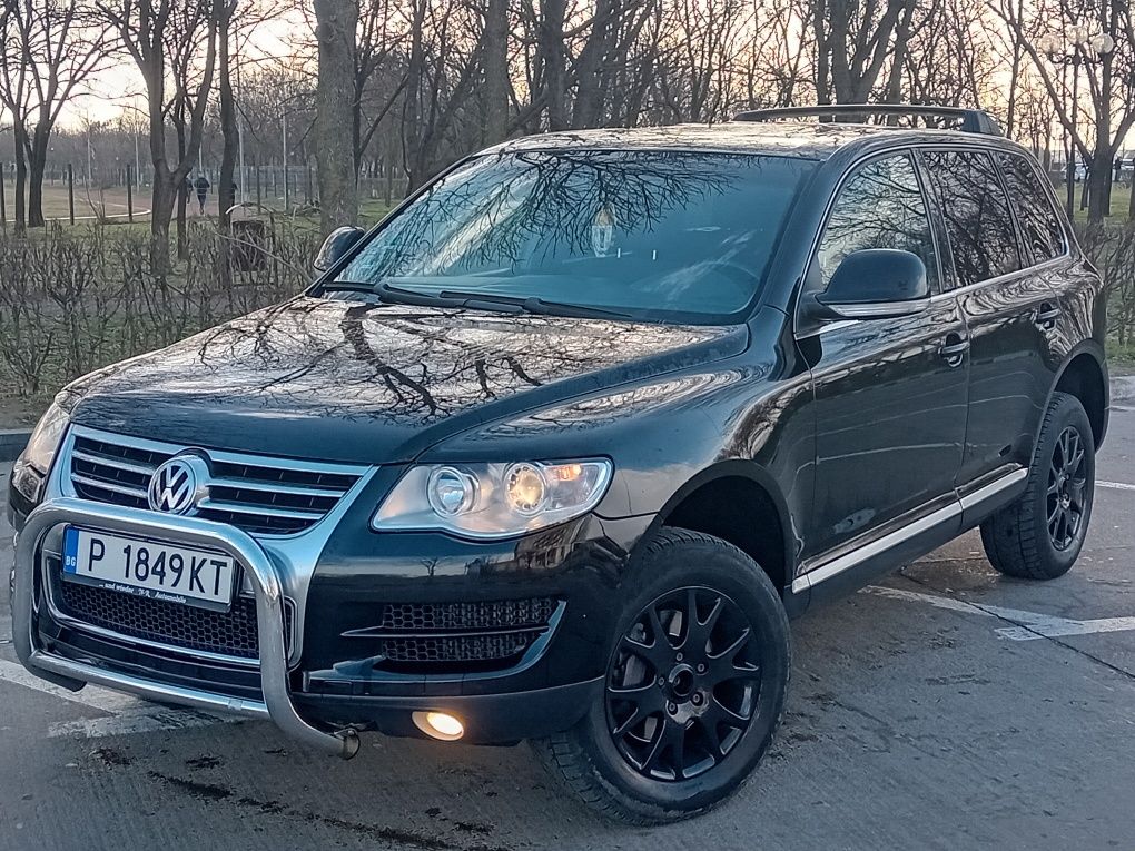 VW Toaureg 3.0 V6, cutie manuală, suspensie pe arcuri