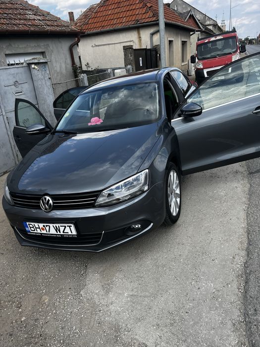 Vand jetta 1,6 , automata .