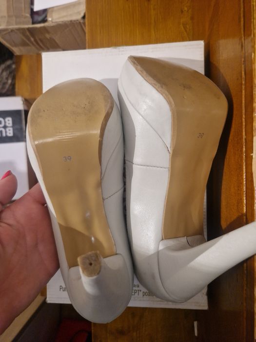 Pantofi piele naturala,mas 39