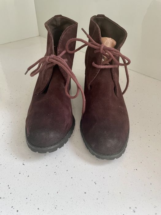 CALVIN KLEIN велурени боти