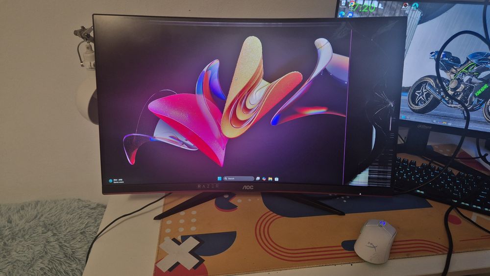 Monitor curbat AOC 27" 244hz