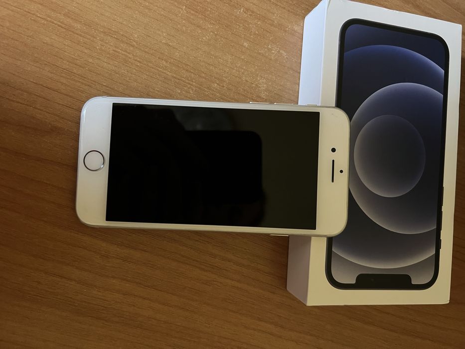 Vind iPhone 8 plus-stare f buna
