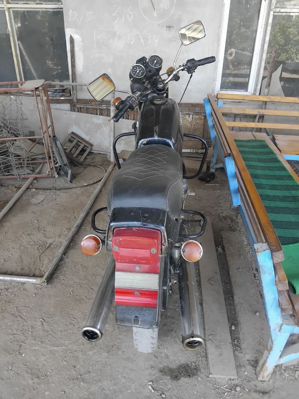 Motasikl java 350 sotiladi