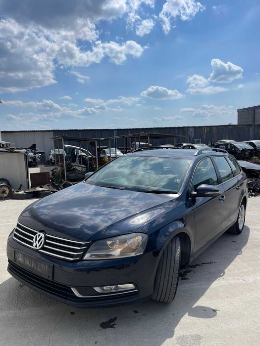 Usi Stanga/Dreapta Fata/Spate Vw Passat B7 2.0 TDi cod culoare LH5X