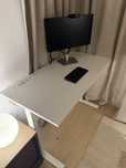 Birou IKEA MITTZON 120x60cm alb ca nou (5luni) reglabil + prelungitor