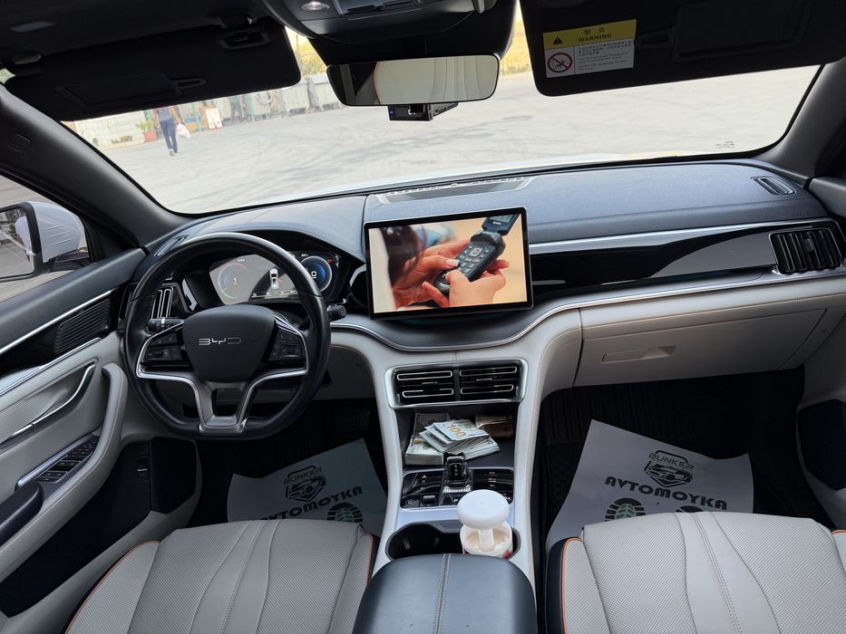 Byd Chenpion Gibrid Sotiladi