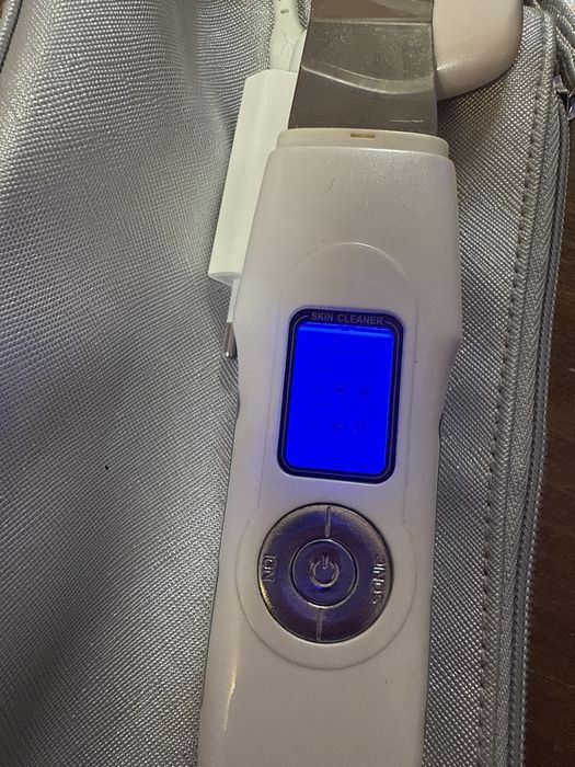 Ултразвукова многофункционална шпакула за лице