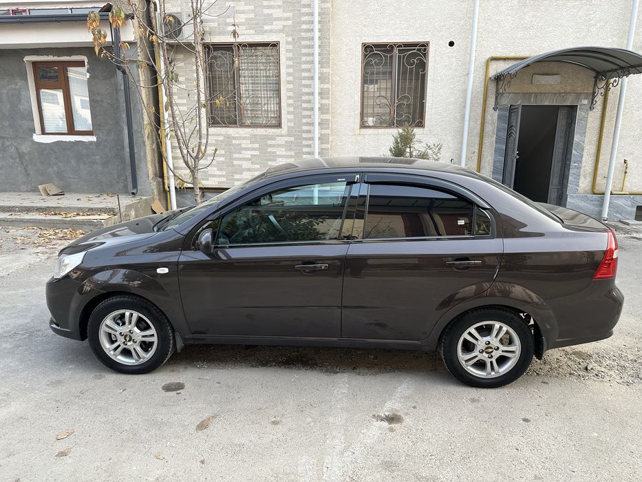 Nexia R3 choco avtomat. A/T. Benzin/Metan