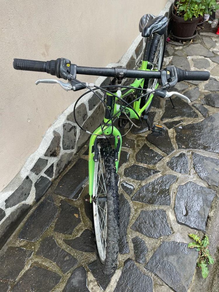 Bicicleta copii 8-10 ani