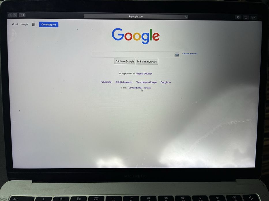 Vând Apple Macbook Pro 13 2017 funcțional, cu lipsuri. Preț bun!