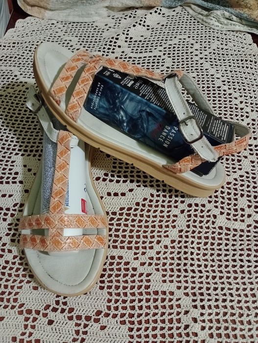 Ghete ,teniși ,sandale diverse modele  papuci