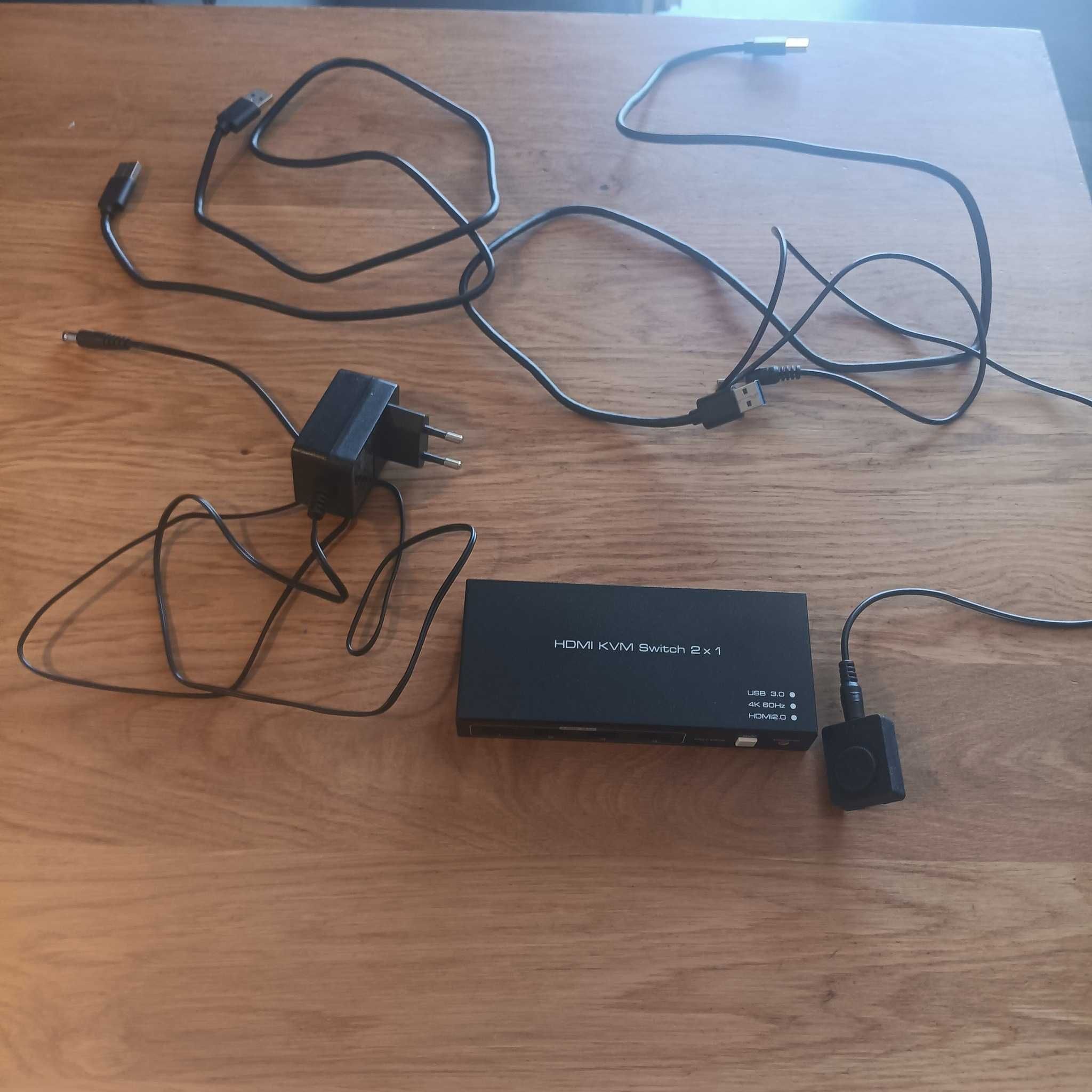 НОВ! HDMI KVM превключвател, 2 PC към 1 монитор, 4K 60Hz+USB 3.0