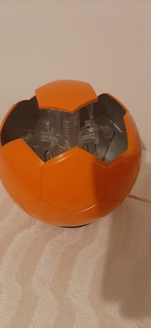нощна лампа под формата на футболна топка