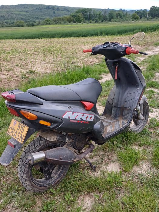 Vând scuter piaggio nrg