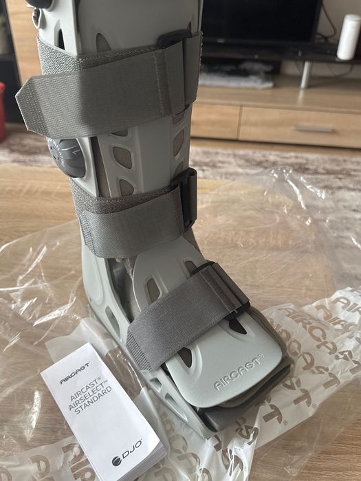 Ортопедичен ботуш Aircast – почти нов