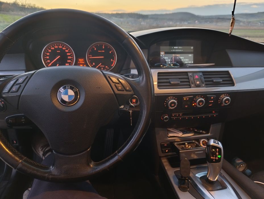 Vând BMW E60 520