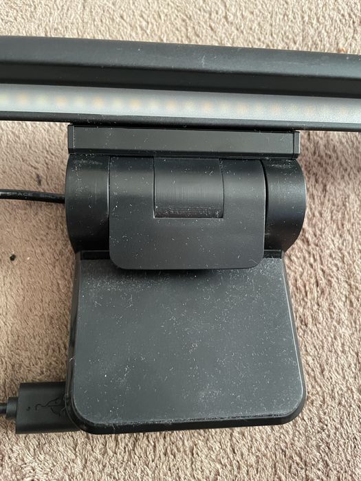 Лампа за монотор