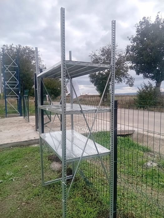 Rafturi metalice industriale