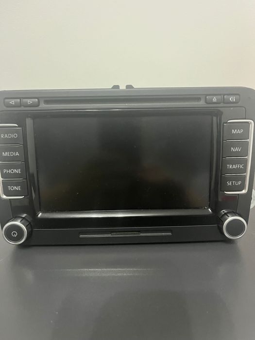 Navigatie RNS 510 cu touchscreen